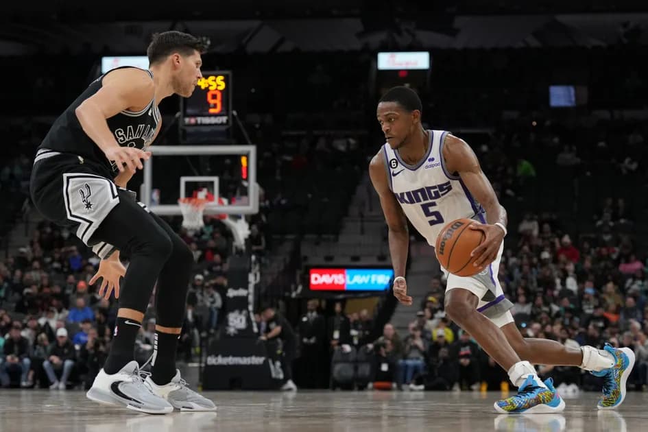 Best NBA player prop bets for Friday, 2/10: Chase the Fox