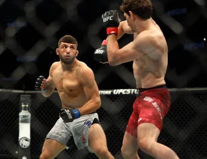 UFC 331 Predictions, Picks & Betting Odds ft. Joshua Van vs Alexandre Pantoja