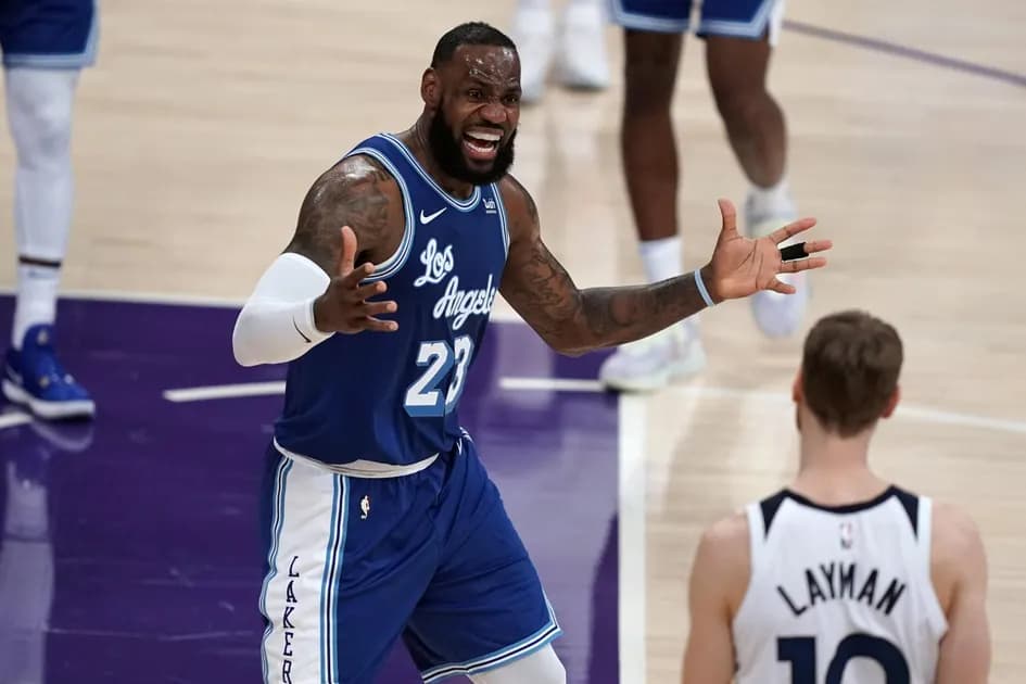 NBA Saturday four-team mega parlay (+1206): LeBron, Lakers cool off red-hot Hawks