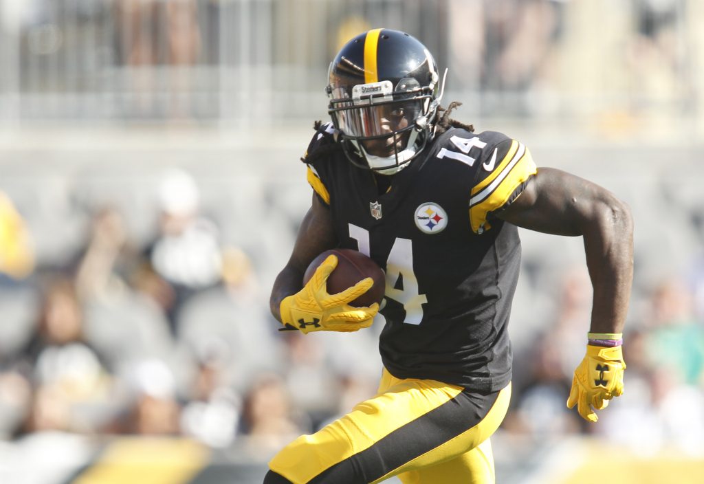 Pittsburgh Steelers wide receiver Sammie Coates (14) runs after a catch against the Atlanta Falcons during the second quarter at Heinz Field.