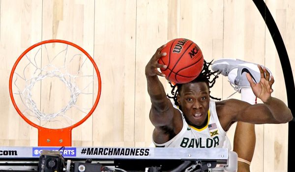 NCAA Tournament Final Four line movements: Bettors once again on Zags and Bears