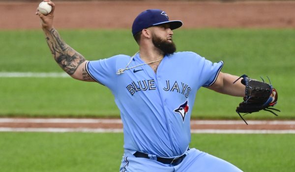 Best Player Props for Friday's MLB Slate: Manoah mows 'em down