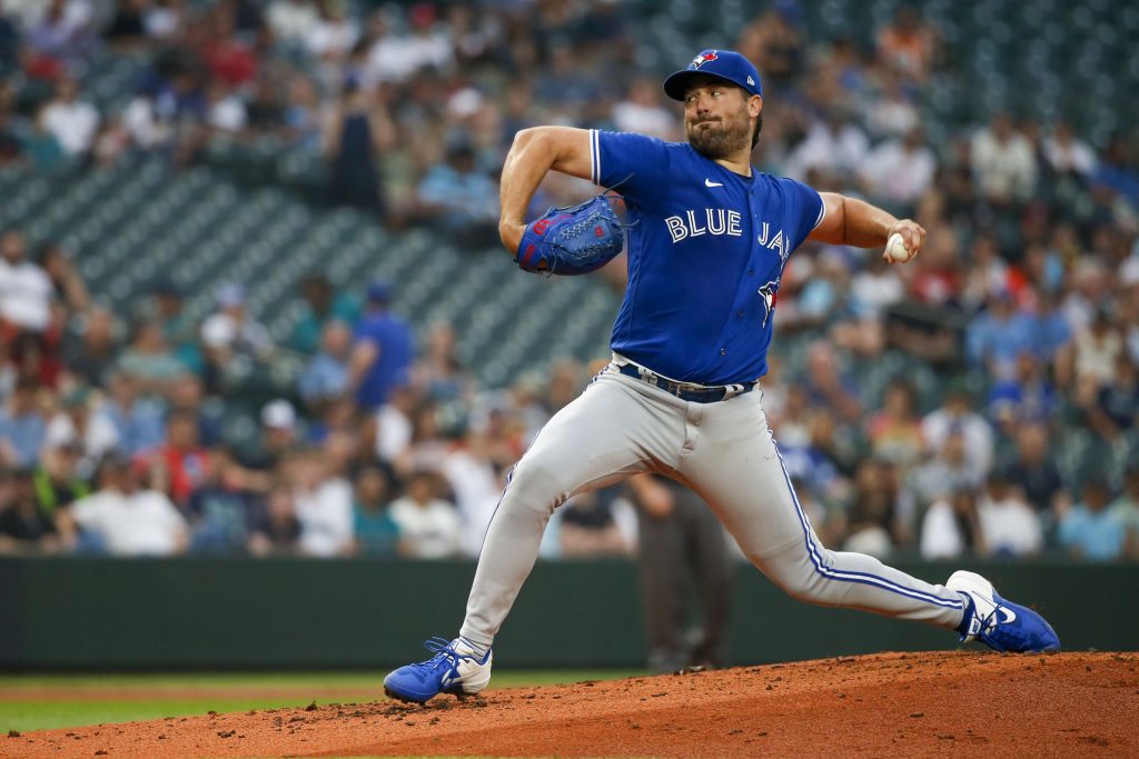 Toronto Blue Jays starting pitcher Robbie Ray (38) throws against the Seattle Mariners during the second inning at T-Mobile Park.
