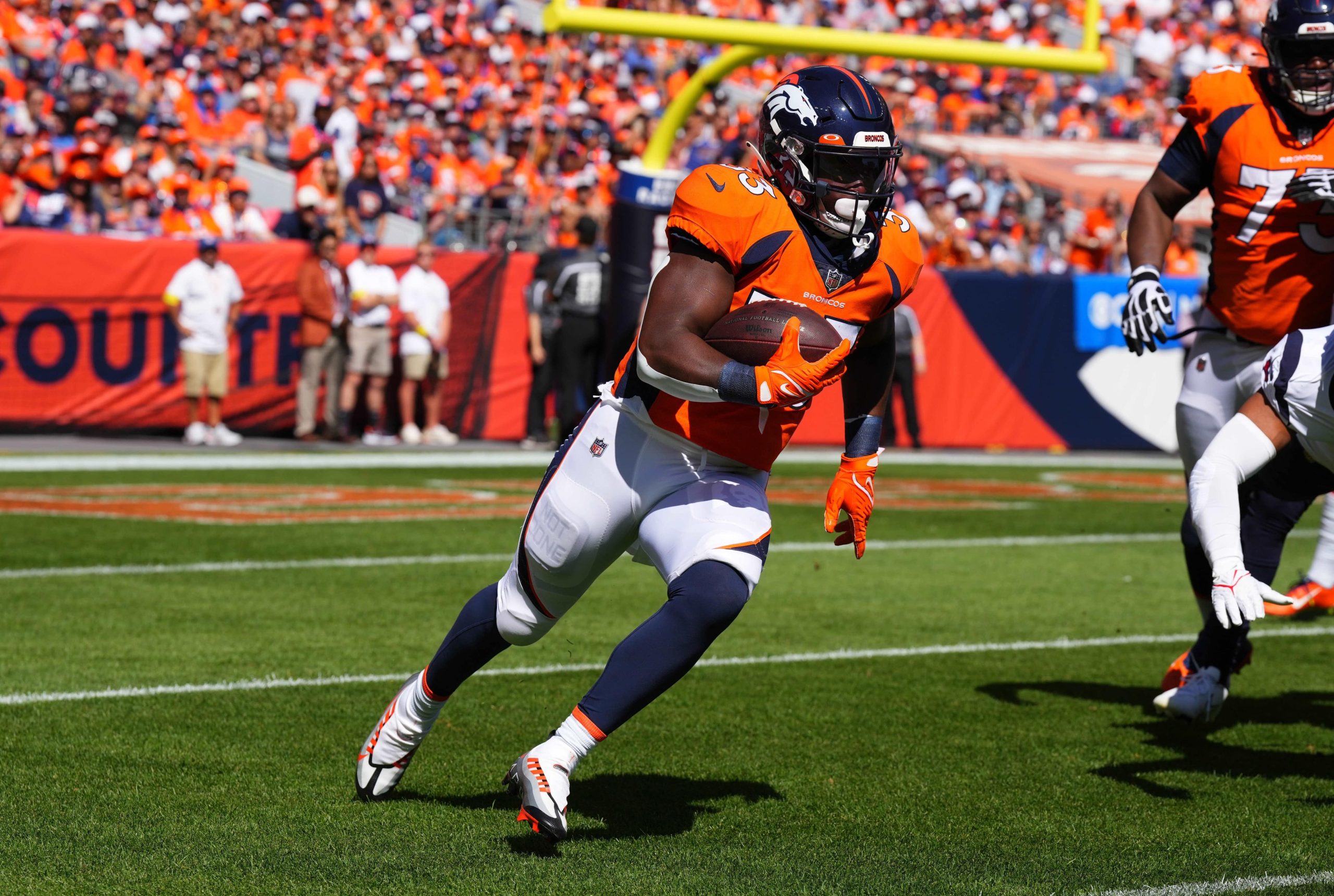 Broncos QB Russell Wilson sharp, RB Javonte Williams active vs. SF