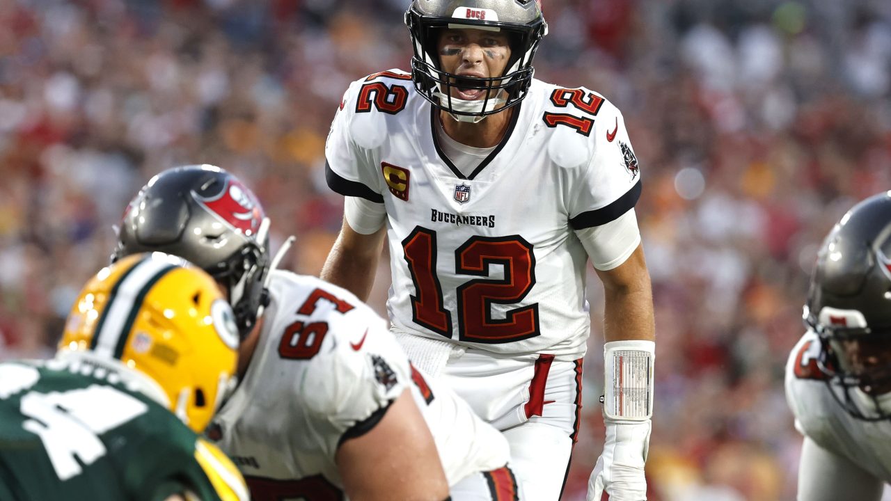 2022 NFL DFS Week 8 TNF FanDuel Showdown Top Picks: Baltimore Ravens vs  Tampa Bay Buccaneers