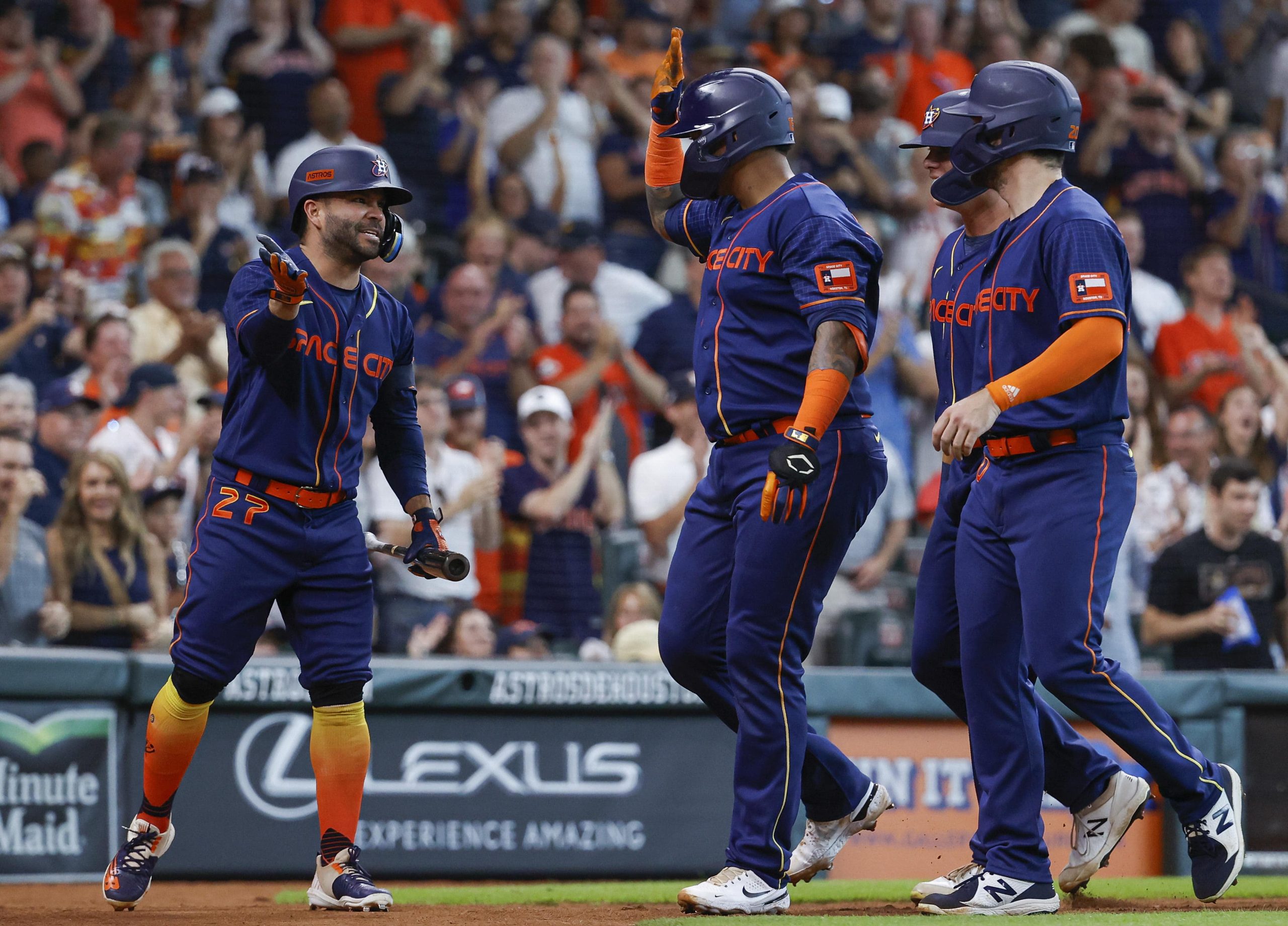 MLB Mariners vs Astros same game parlay picks at +310 odds