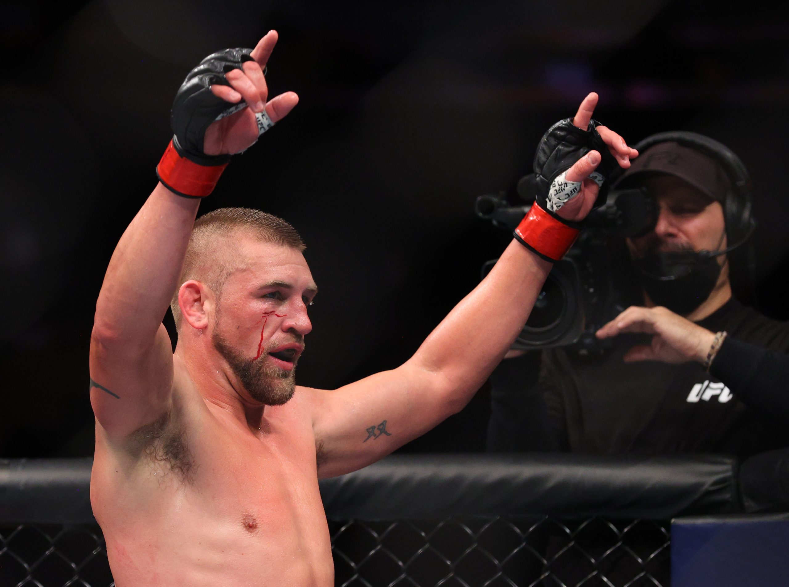 UFC Fight Night 213: Calvin Kattar vs Arnold Allen predictions four-fight parlay (+613 odds): Jacoby continues his winning streak