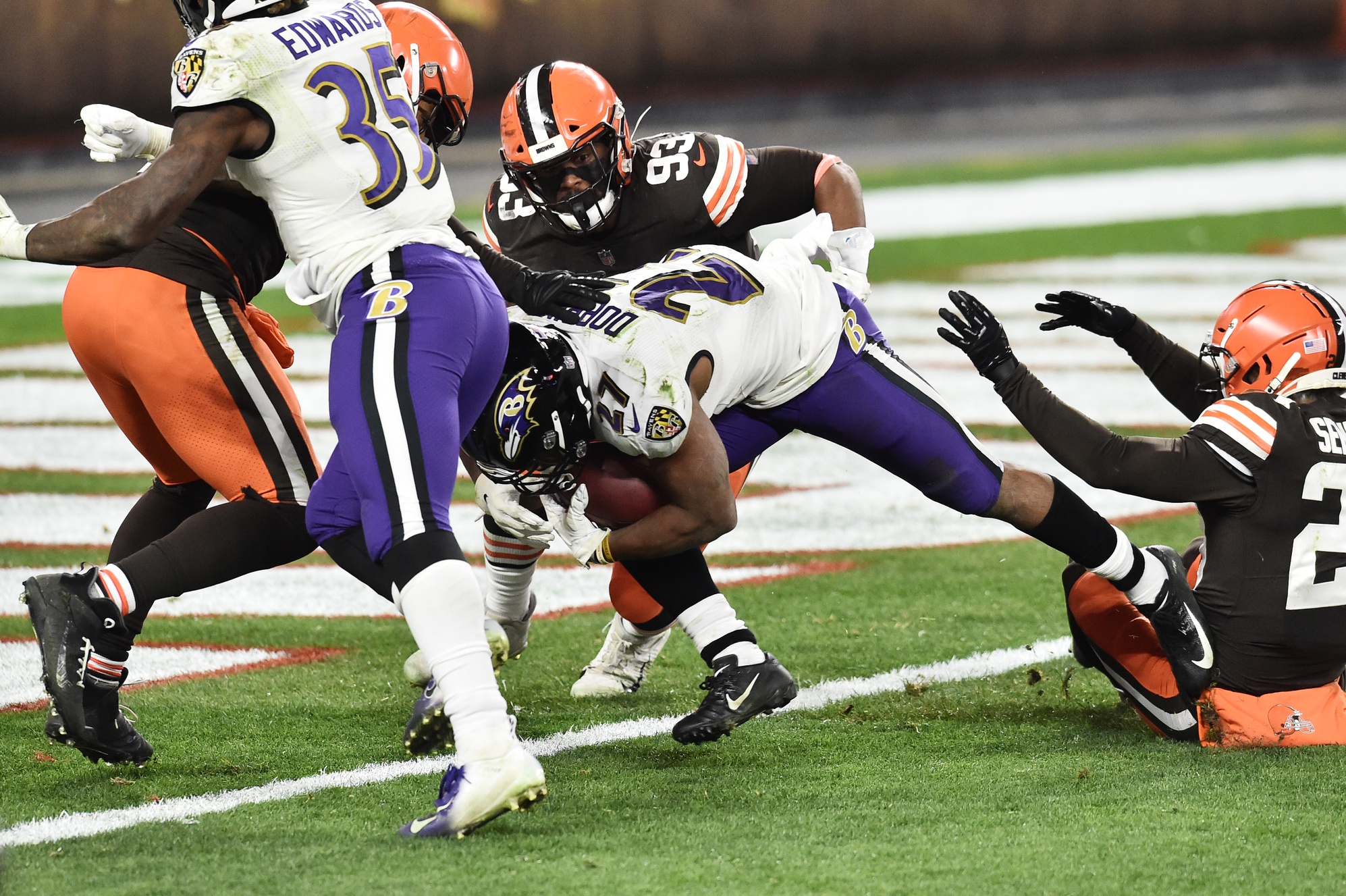 Ravens vs Browns Odds, Picks: Bet Saturday's AFC North Underdog