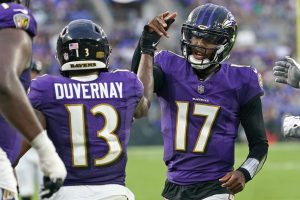 Week 10 NFL picks, odds, 2022 best bets from advanced model: This 5-way  football parlay pays out 25-1 